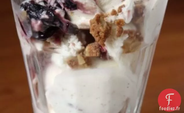 Crème Glacée Croustillante aux Cerises