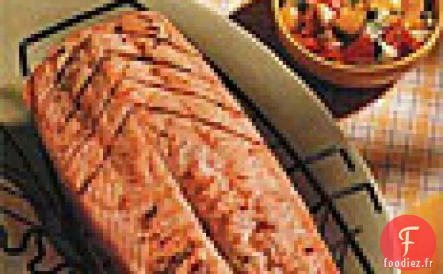 Saumon Grillé avec Salsa Tomate, Concombre et Câpres
