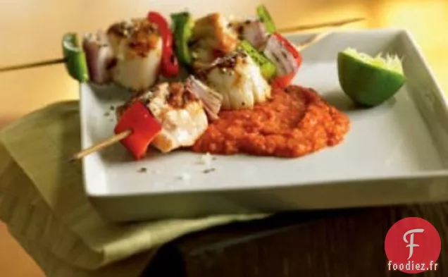 Brochettes De Saumon Et Pétoncles Au Romesco