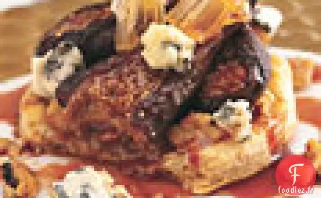 Figue de Mission Noire Chaude, Croquant aux Noix et Tartelettes au Fromage Bleu