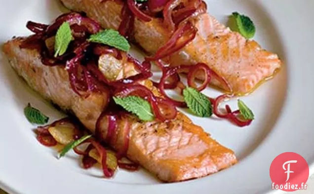 Saumon Aux Oignons Rouges Aigre-Doux