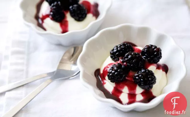 Mousse Au Chocolat Blanc Au Citron Et Sirop De Lavande De Mûre