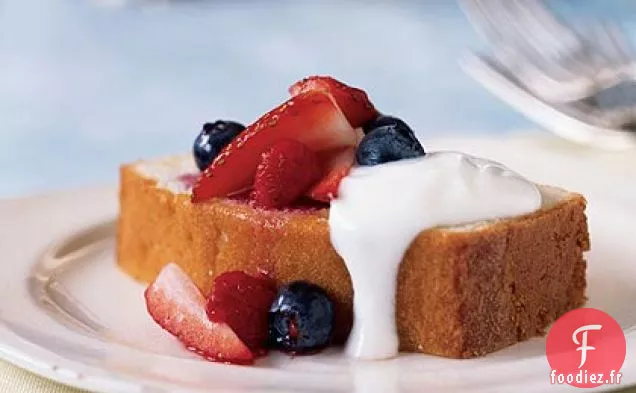 Gâteau au Citron avec des Baies mélangées