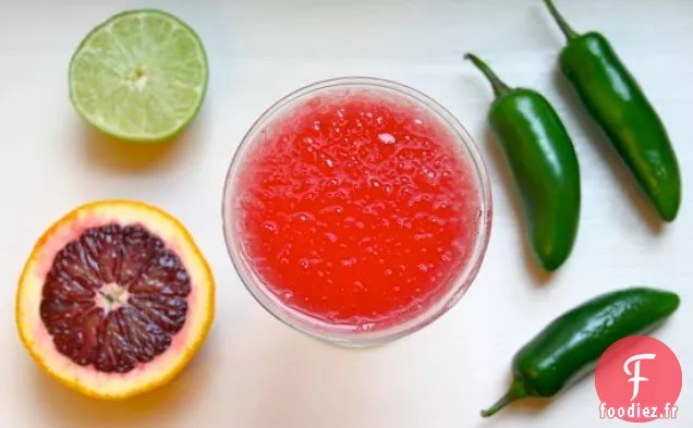 Épicé - Orange Sanguine fraîche - Margaritas au jalapeño Cocktails Droits
