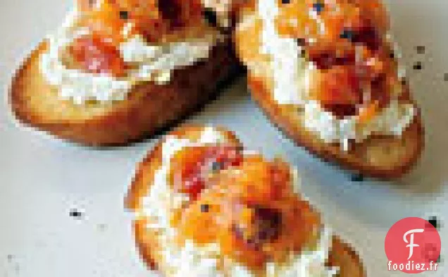 Crostini au Fromage de Chèvre, Marmelade d'Orange Sanguine et de Poivre Noir