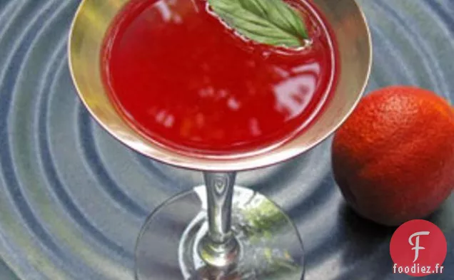 Martini à l'orange et au Basilic thaï