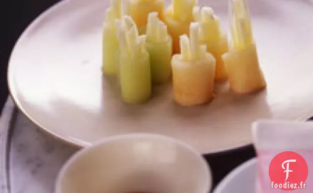 Sushi Aux Fruits Froids Avec Sauce Au Miel