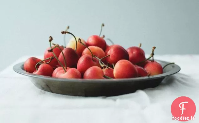 Cerises Trempées Au Chocolat Blanc Avec Gousse De Vanille