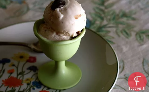 Crème Glacée aux Cerises et au Bourbon