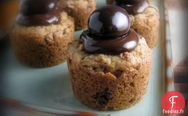 Tasses à Biscuits Aux Cerises Enrobées De Chocolat