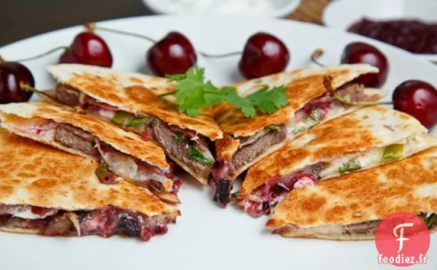 Quesadillas de Canard avec Salsa aux Cerises Chipotles et Fromage de Chèvre