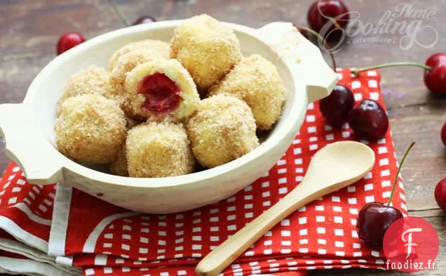 Boulettes de Cerises et de Fromage Doux