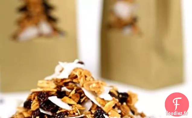 Granola cerise-amande -noix de coco