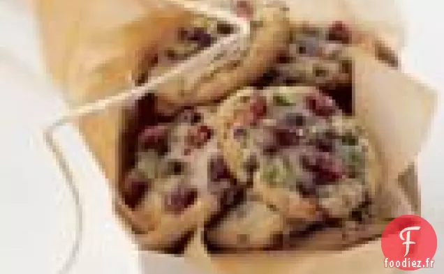 Biscuits Croustillants Aux Pépites De Chocolat Aux Cerises Séchées Et Aux Pistaches