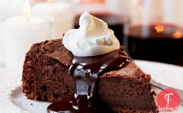 Gâteau aux Clémentines au Chocolat et Sauce au Chocolat Chaud