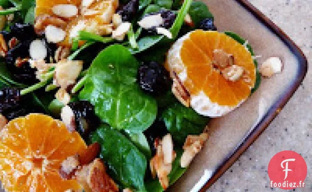 Salade D'Épinards Et De Clémentines Aux Amandes Au Sucre Vanillé