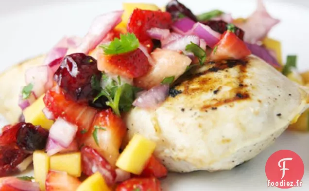 Poulet Grillé À La Noix De Coco Avec Salsa À La Mangue