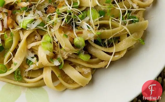 Nouilles Épicées à la Noix de Coco