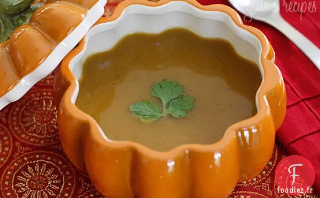 Soupe de Courge Musquée Au Curry de Noix De Coco