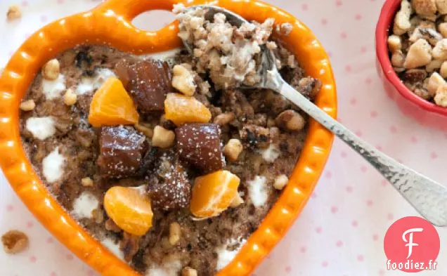 Flocons D'Avoine À La Noix De Coco Cuits Au Four Avec Garniture Aux Noix De Poivre