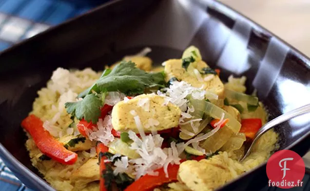 Soupe au Poulet et au Curry à la Noix De Coco