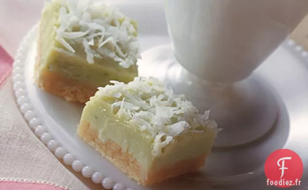 Barres crémeuses au citron vert et à la noix de coco