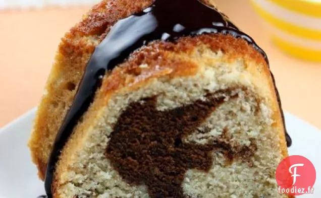 Gâteau Bundt Marbré aux Noix de Moka