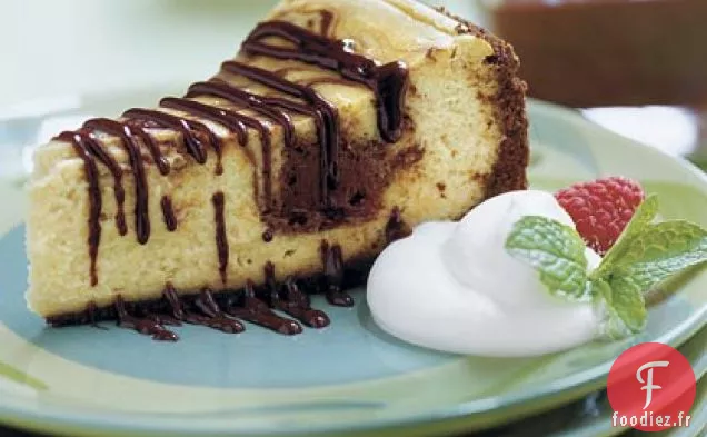 Gâteau Au Fromage Au Chocolat Et Au Café Avec Sauce Moka