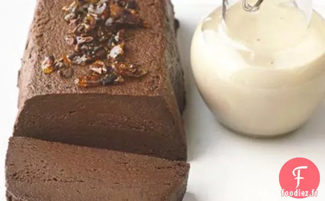 Marquise Au Chocolat Avec Crème Anglaise Au Café Et Praliné À La Pointe De Cacao