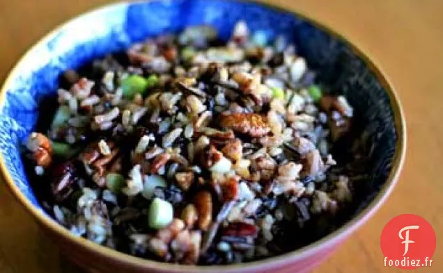 Salade de Noix de Pécan aux Canneberges et au Riz Sauvage