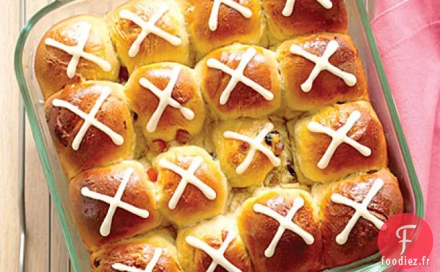 Brioches Croisées Chaudes à l'Orange
