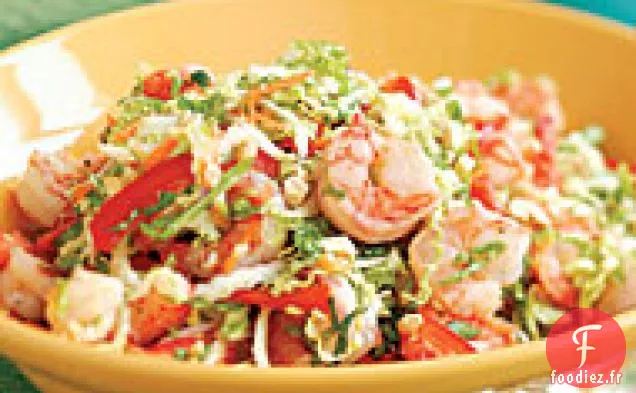 Crevettes Sautées au Poivron Rouge, Carotte et Salade de Napa