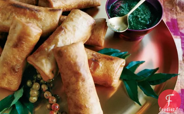 Rouleaux de Kathi de Dinde Croustillants avec trempette à la Menthe et aux Dattes