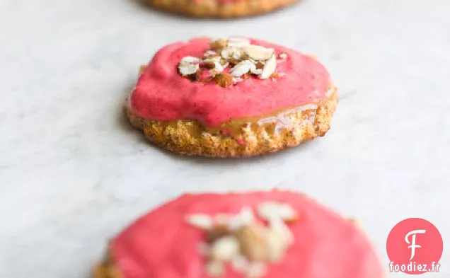 Gâteau Meringué Aux Amandes À La Crème De Framboise