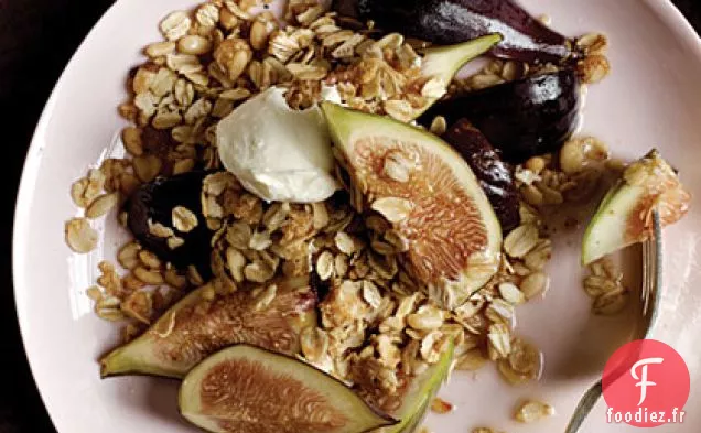 Figues Ivres au Granola au Poivre Noir