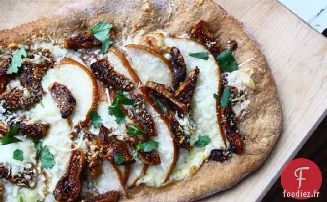 Pizza Blanche Aux Poires Sucrées Et Figues Glacées Au Balsamique