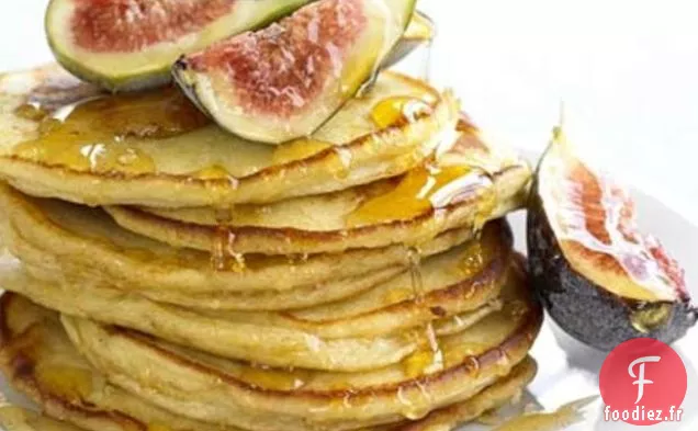 Crêpes À La Ricotta Sucrée Au Miel Et Aux Figues
