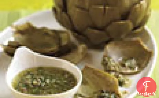 Artichauts Cuits À La Vapeur Avec Salsa Verde