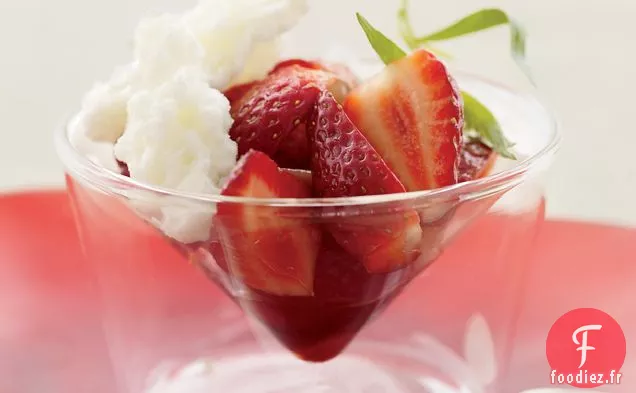 Fraises avec Glace au Babeurre et Vinaigre Balsamique