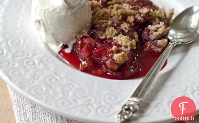 Crumble à la Fraise Et à la Rhubarbe