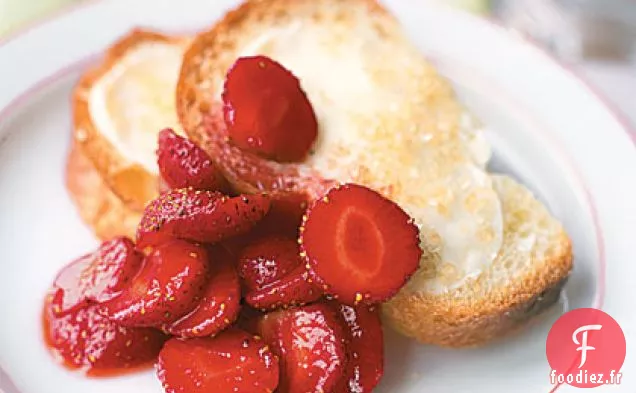 Sandwichs au Beurre, au Sucre et aux fraises