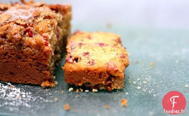 Pain de Pacanes à la Fraise Et À la Rhubarbe