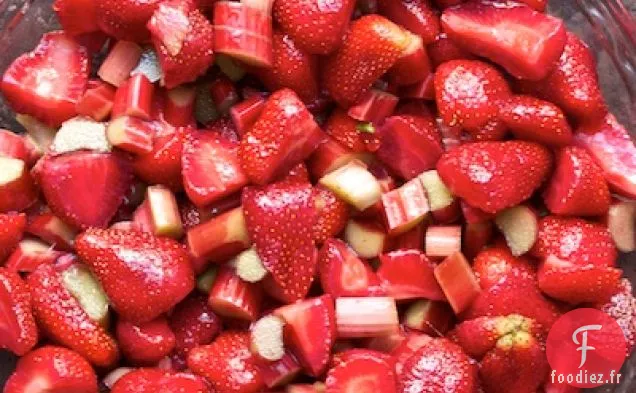 Croustillant fraise-rhubarbe