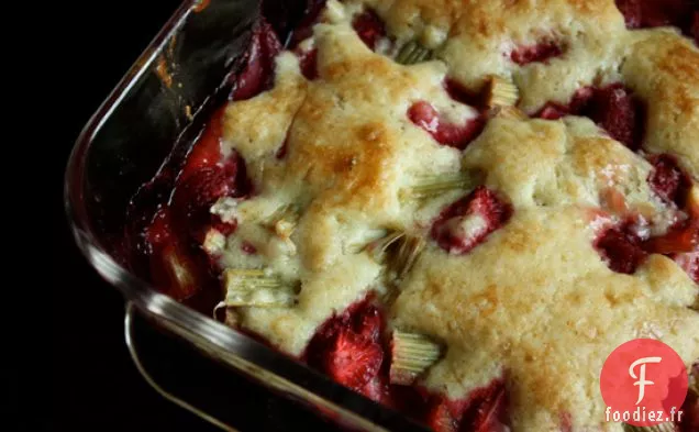 Recette de Cordonnier à la Fraise et à la Rhubarbe