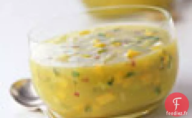 Soupe Réfrigérée À La Mangue Et Au Concombre