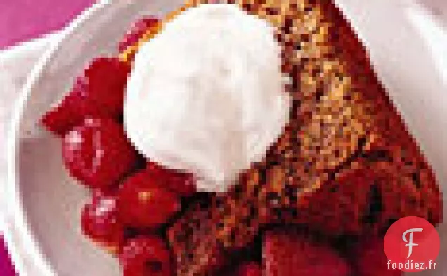 Gâteau aux Anges au Chocolat avec Yogourt aux Fruits et à l'Érable