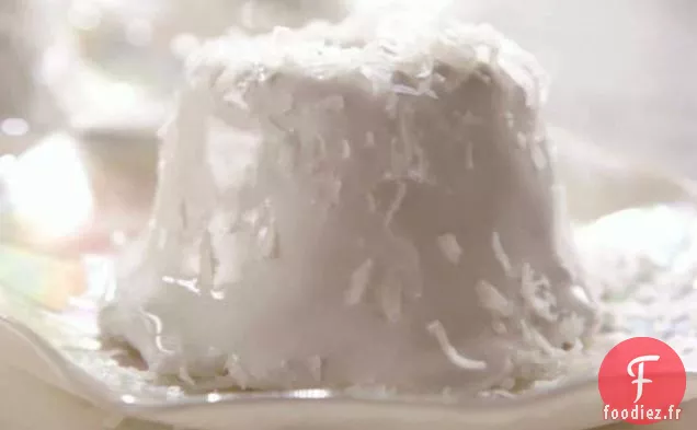 Mini Gâteaux de Nourriture d'Ange avec Glaçage à la Guimauve