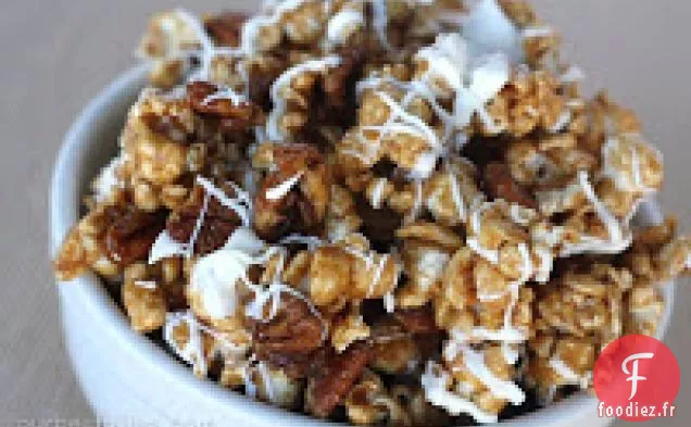 Maïs Caramel À la Cannelle Avec Pacanes et Chocolat Blanc {aka Cinna