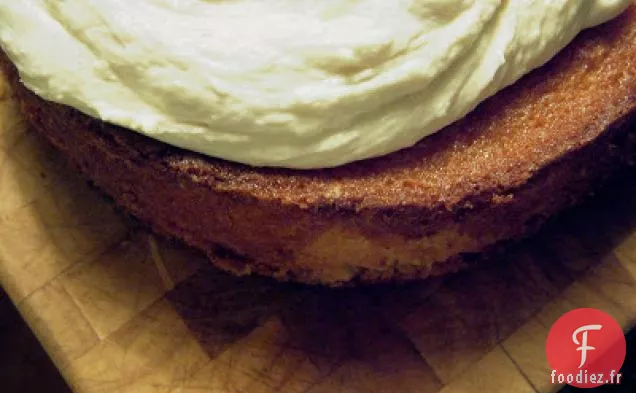 Gâteau Au Caramel Avec Glaçage Au Beurre Caramélisé