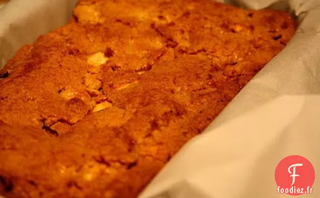 Gâteau Aux Pommes Avec Glaza Au Caramel